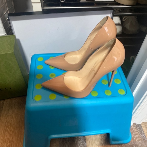 Christian Louboutin So Kate - Picture 3 of 5